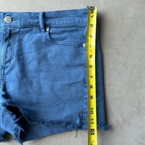 Loft raw hem colored denim shorts size 8/29 B18 - Picture 8 of 10